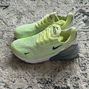 Nike 270s, women’s size 6.5